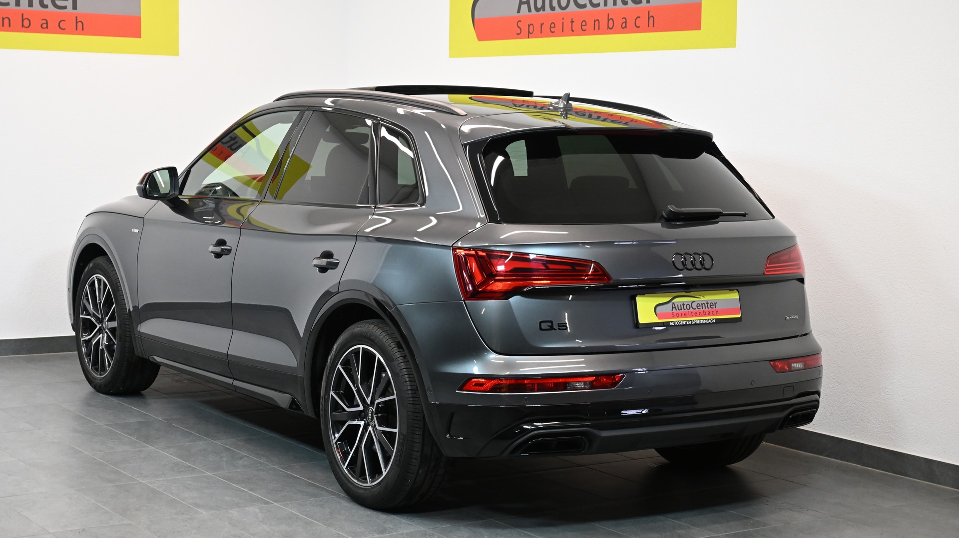 AUDI Q5 40 TDI Black Edition & S-Competition quattro S-tronic-image-14