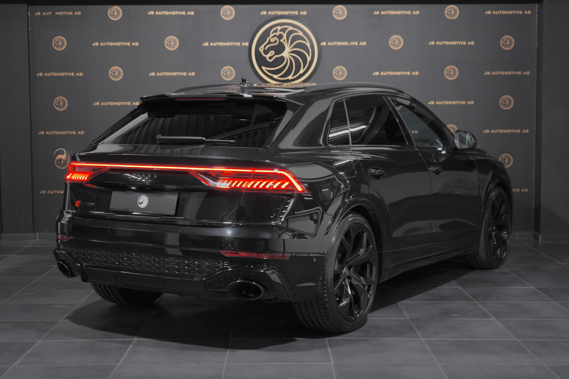 AUDI RSQ8 quattro tiptronic * Werksgarantie bis 2027, Head-UP Display, Massagesitz, 360 Kamera, Spurassist, Abstandregler, Allblack *-image-1
