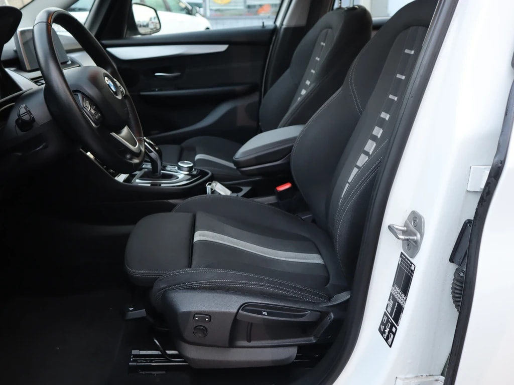 BMW 218d xDrive Gran Tourer Steptronic ** Fleet Package ** Anh-Kupplung ** Gr.Navi ** Parkhilfe v+h **-image-11