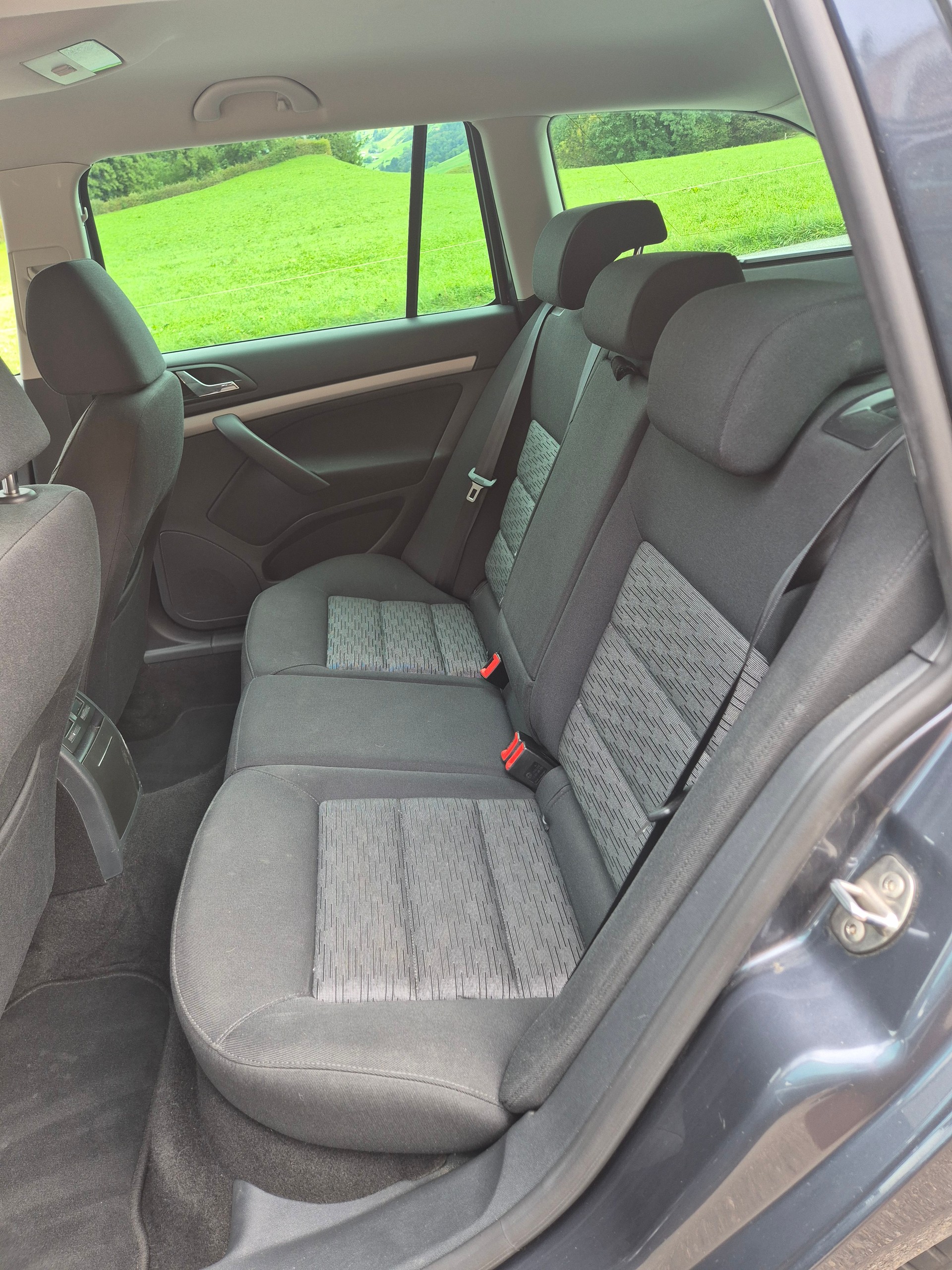 SKODA Octavia Combi 2.0 TDI Ambition 4x4-image-7