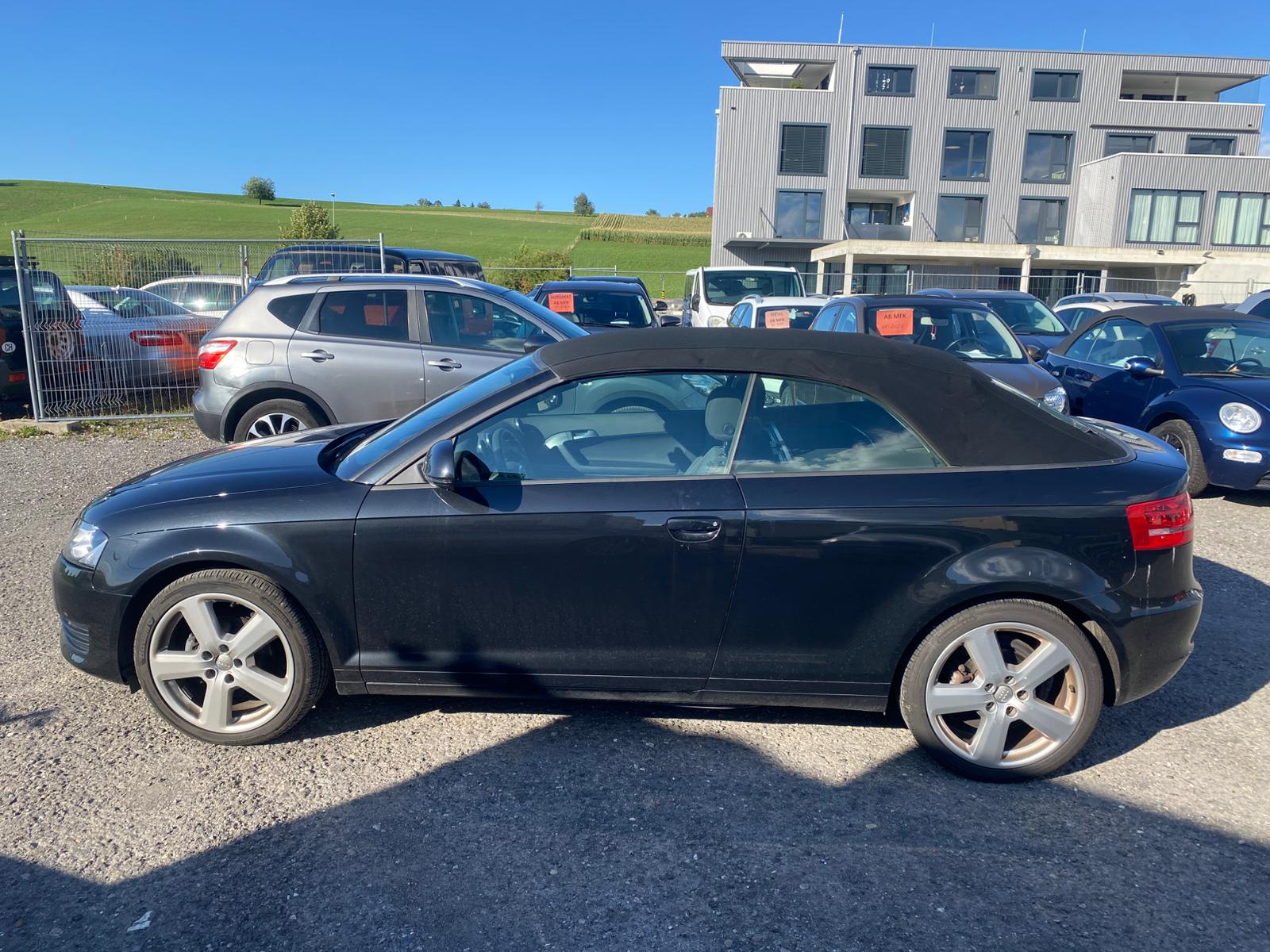 AUDI A3 Cabriolet 1.8 TFSI Attraction-image-5