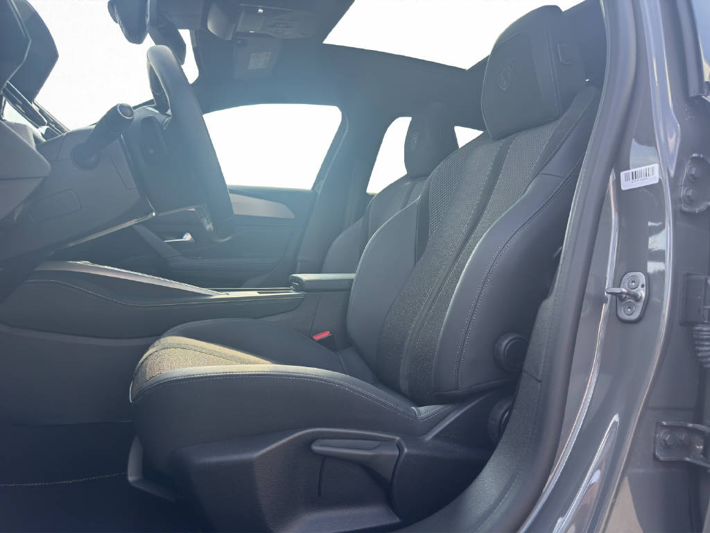 PEUGEOT 308 SW 1.6 PHEV 180 GT-image-10