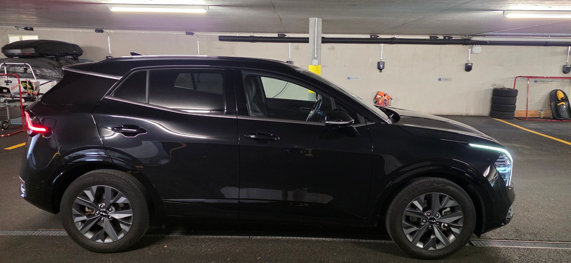 KIA 1.6 T-GDi Hybrid GT-Line-image-2