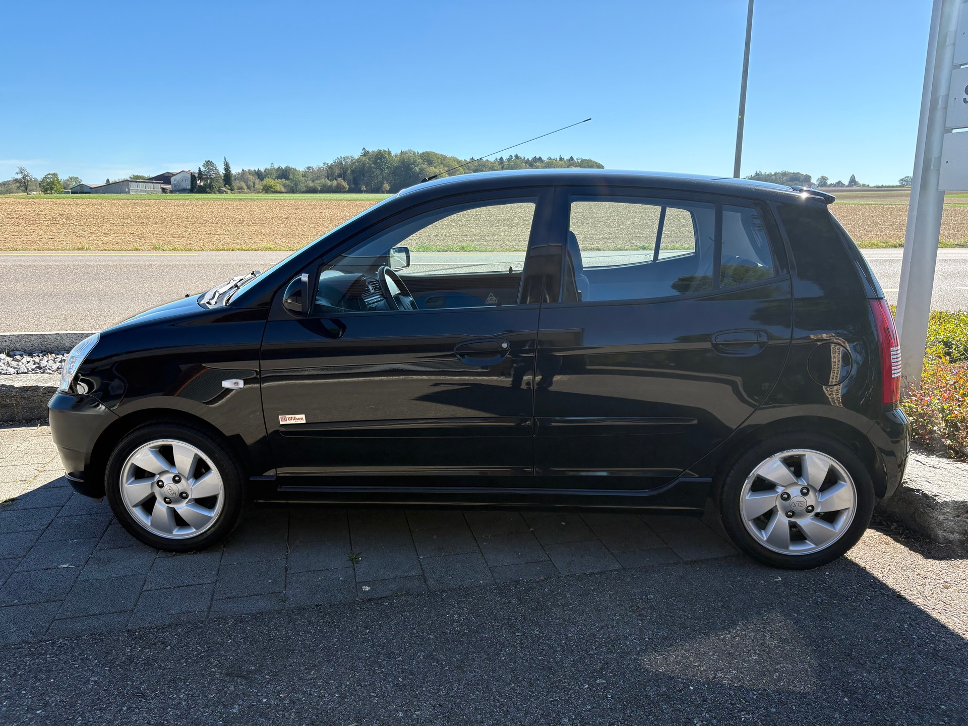 KIA Picanto 1.1 Style-image-2