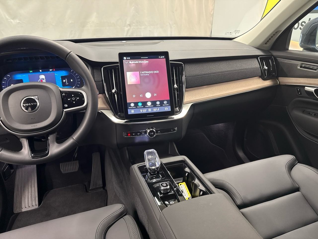 VOLVO XC90 B5 Benzin Mild Hybrid AWD Plus Bright Geartronic-image-6