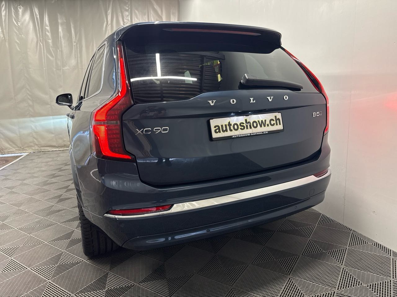 VOLVO XC90 B5 Benzin Mild Hybrid AWD Plus Bright Geartronic-image-15