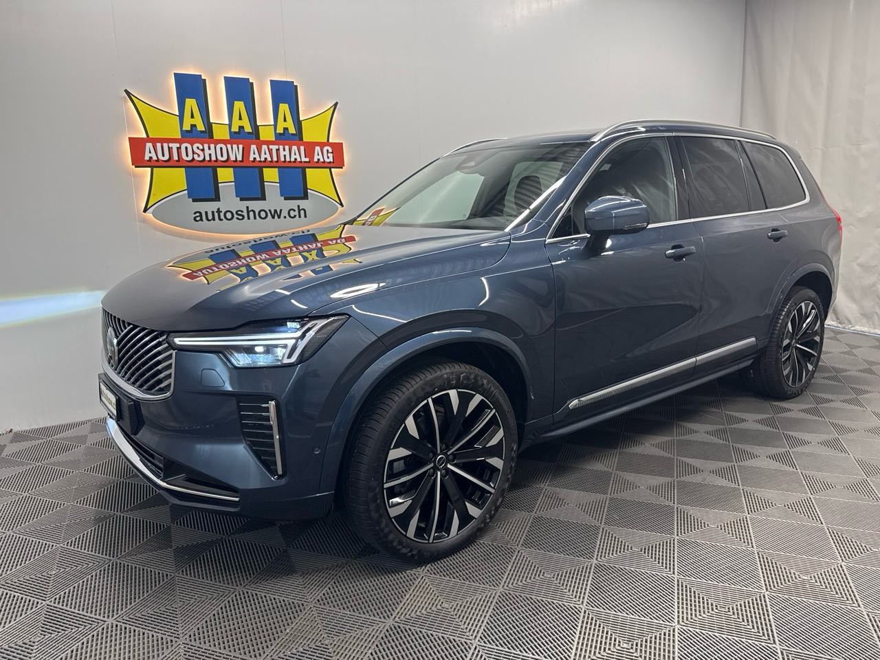 VOLVO XC90 B5 Benzin Mild Hybrid AWD Plus Bright Geartronic-image-0