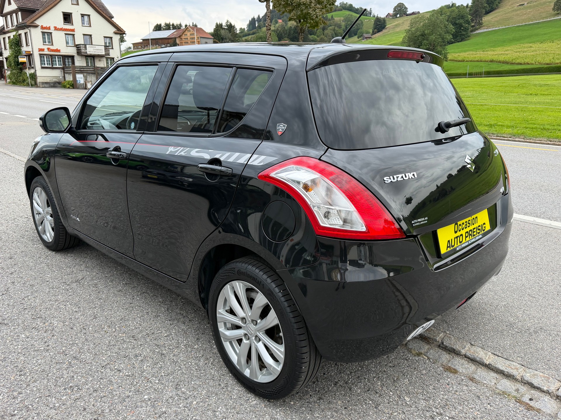 SUZUKI Swift 1.2i 16V PizSulai Top 4x4-image-6