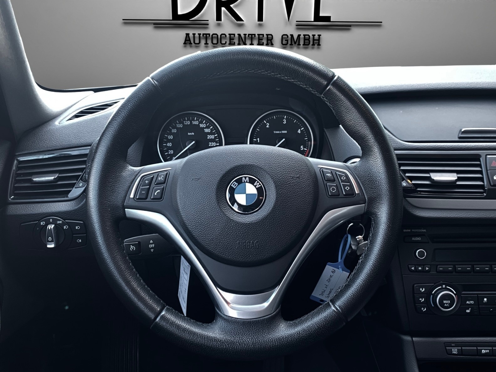 BMW X1 xDrive 18d Steptronic-image-9