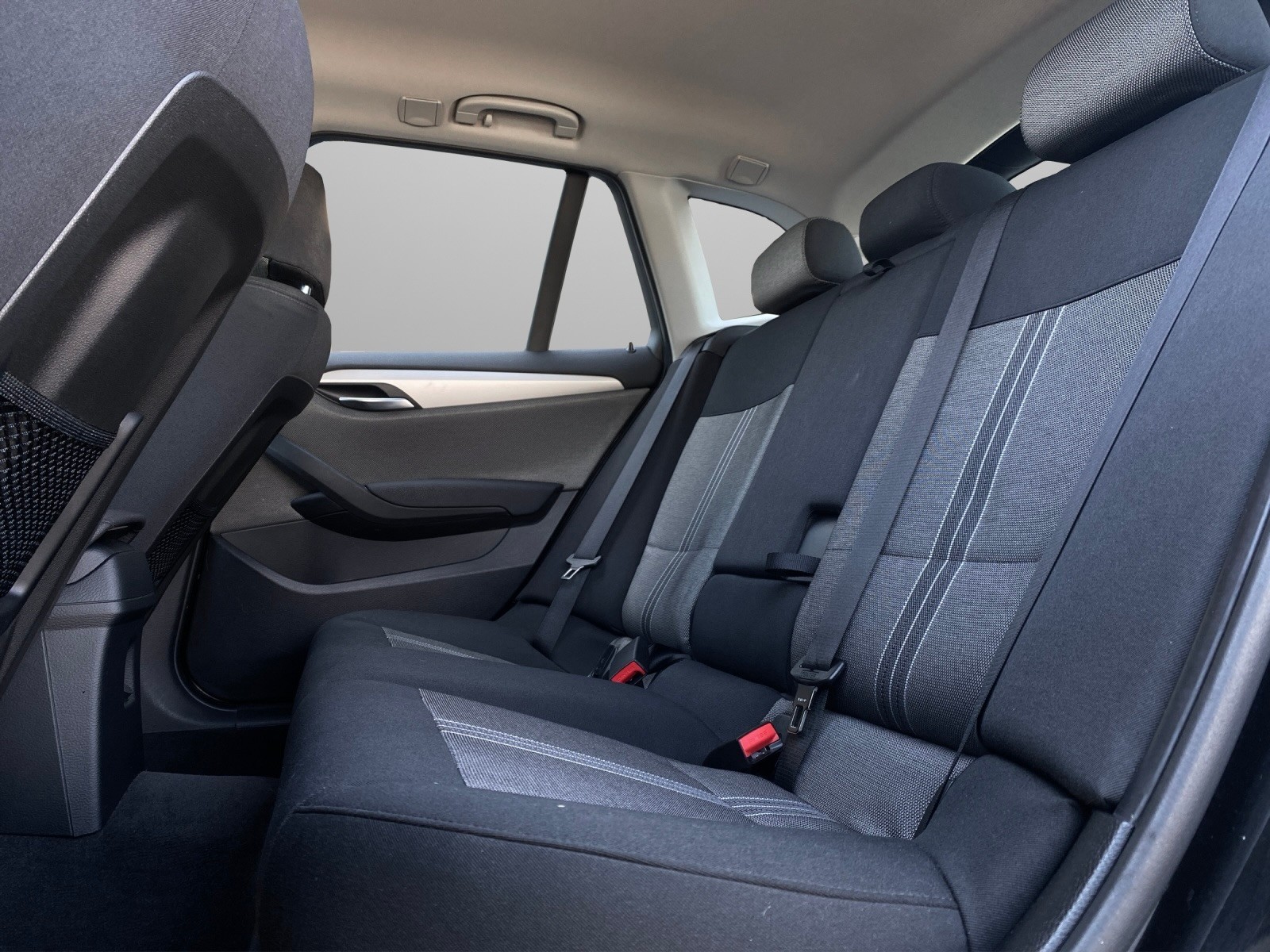 BMW X1 xDrive 18d Steptronic-image-10
