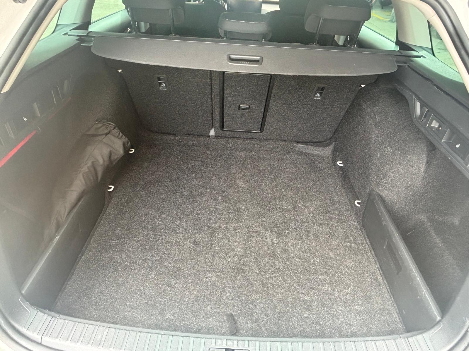 SKODA Octavia Combi 2.0 TDI DSG Ambition 4x4-image-18