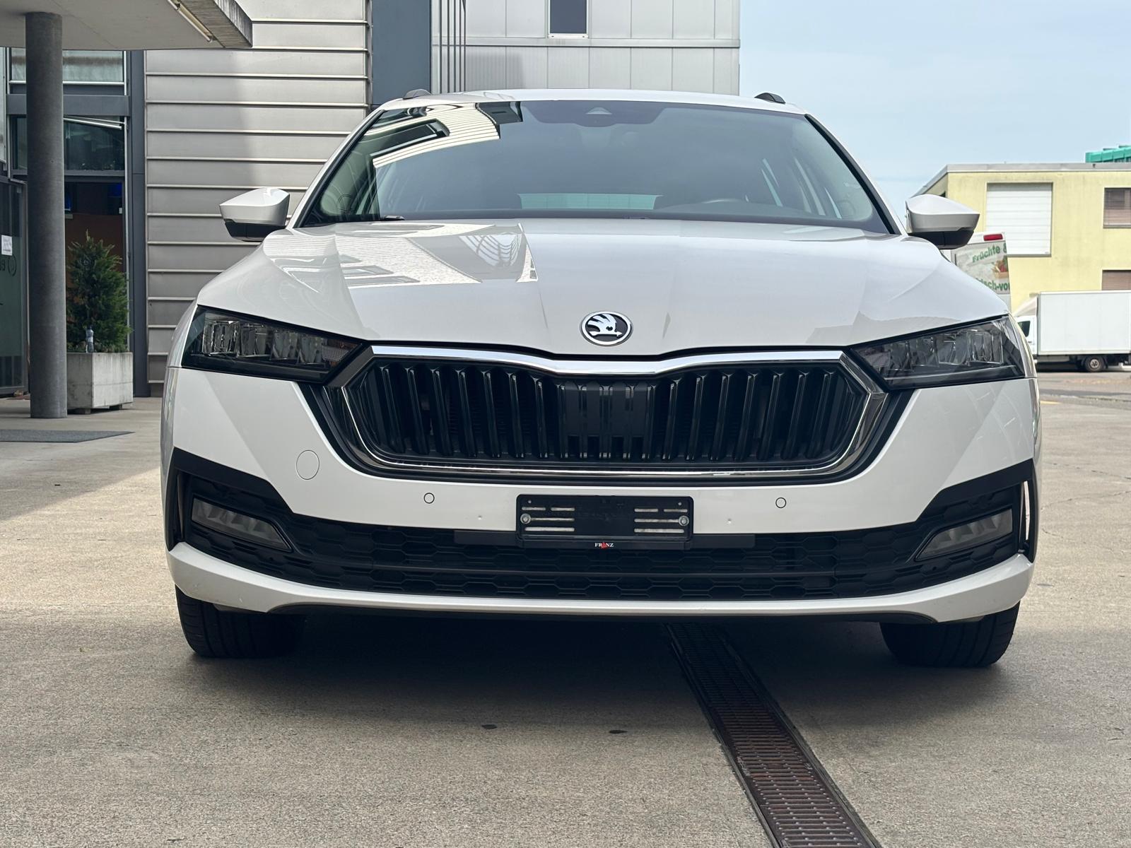 SKODA Octavia Combi 2.0 TDI DSG Ambition 4x4-image-7