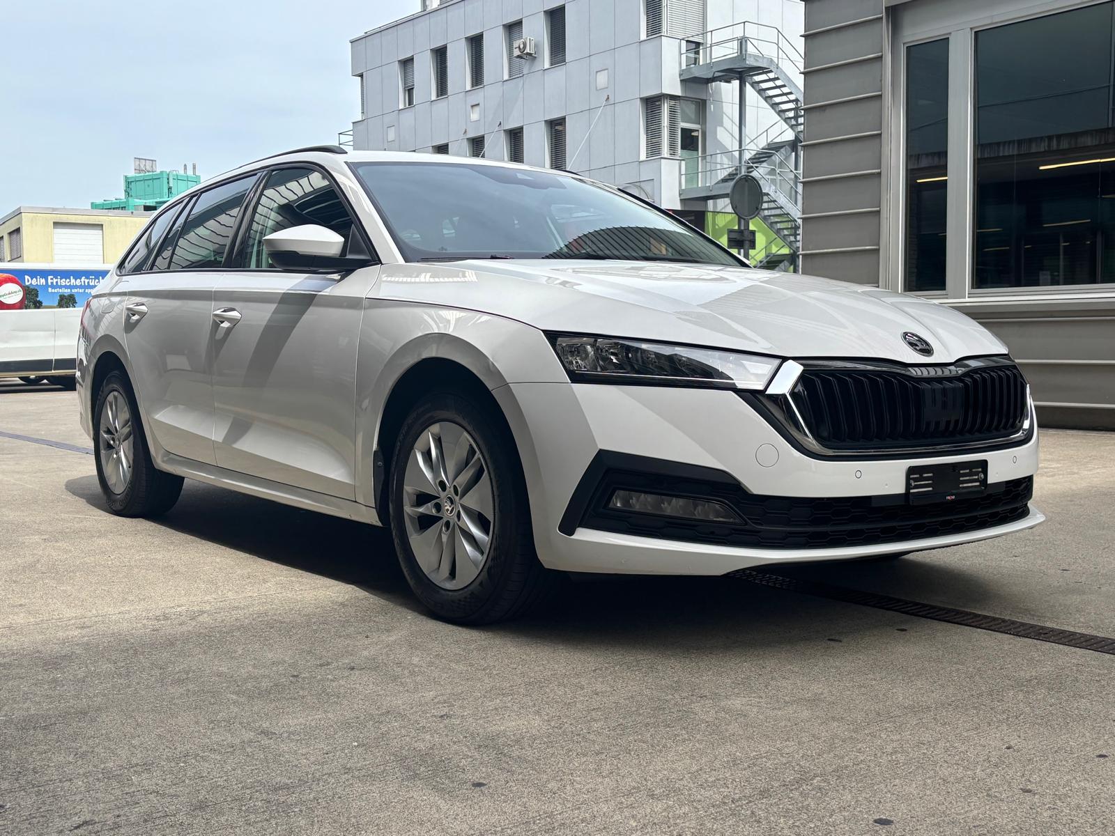SKODA Octavia Combi 2.0 TDI DSG Ambition 4x4-image-6