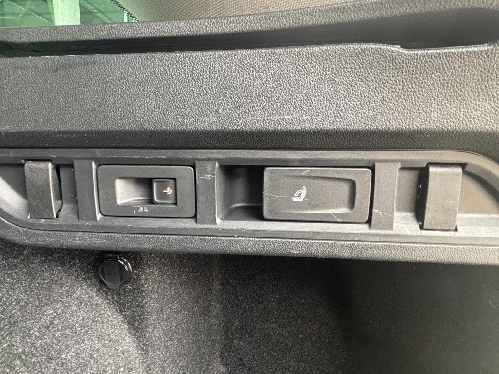 SKODA Octavia Combi 2.0 TDI DSG Ambition 4x4-image-22