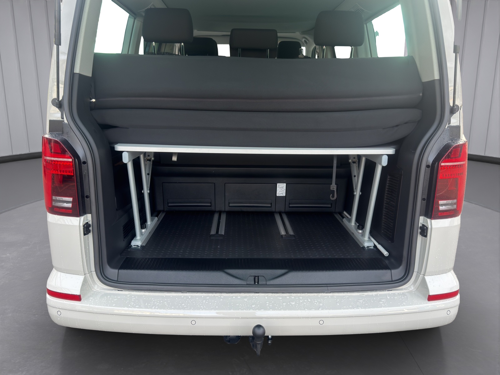 VW T6.1 California 2.0 TDI Beach Liberty 4Motion DSG-image-12