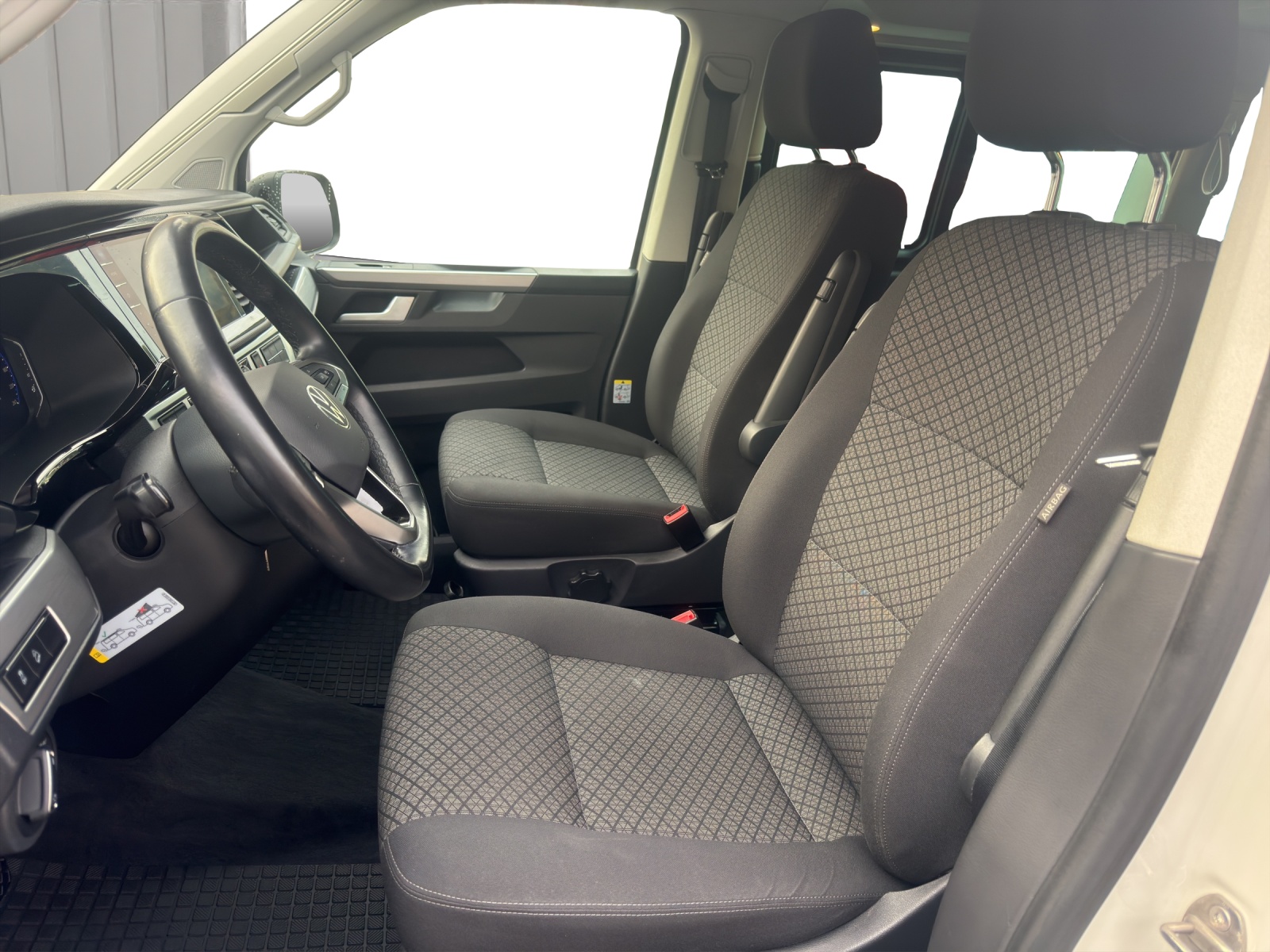 VW T6.1 California 2.0 TDI Beach Liberty 4Motion DSG-image-9