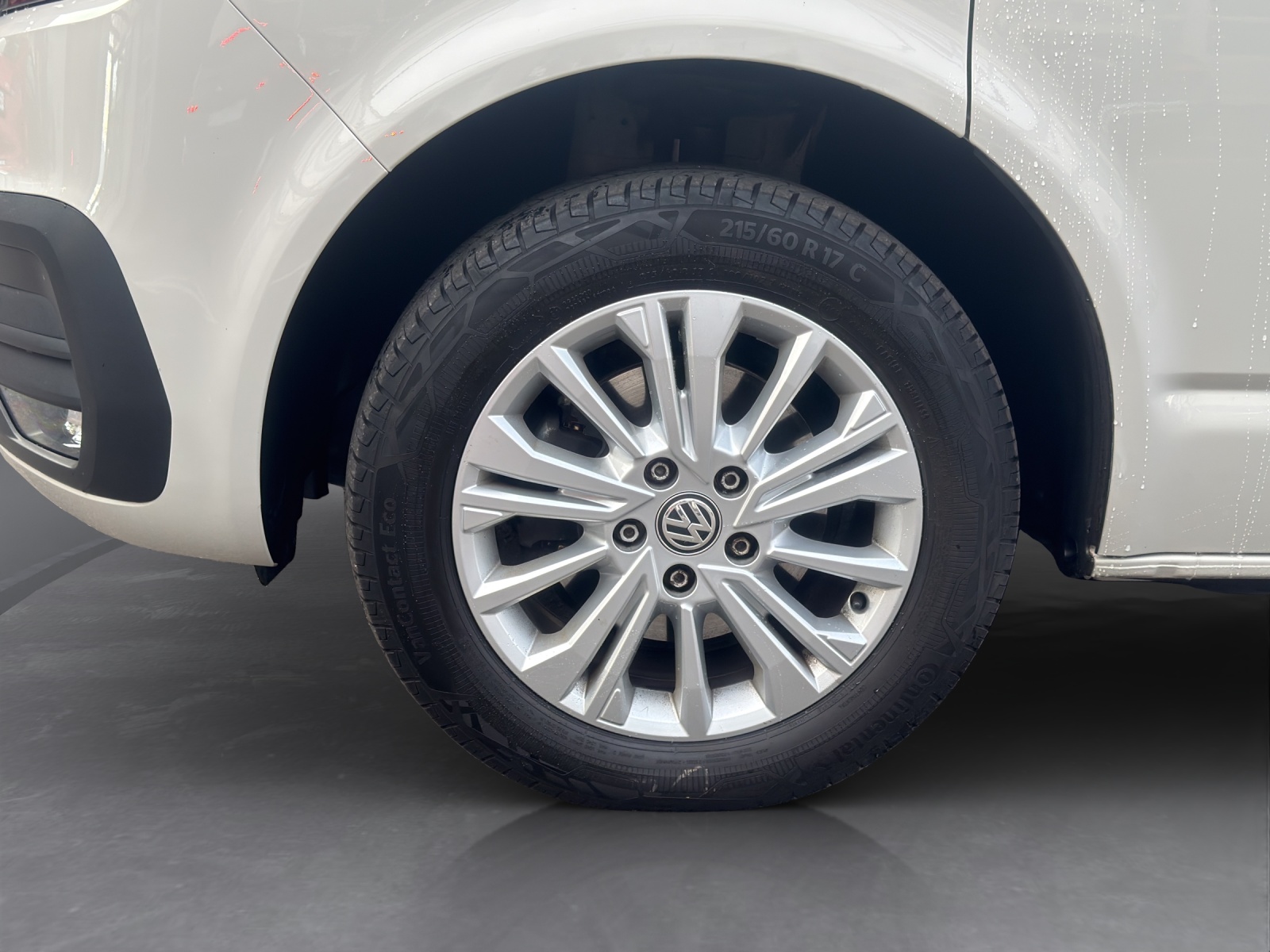 VW T6.1 California 2.0 TDI Beach Liberty 4Motion DSG-image-8