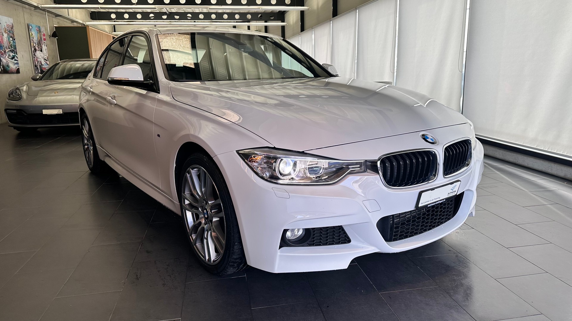BMW 320d xDrive SAG-image-17