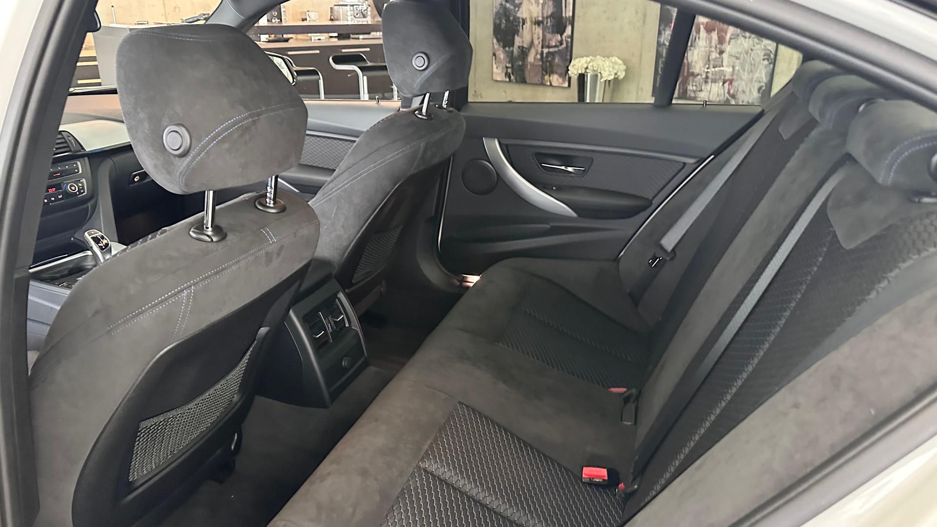 BMW 320d xDrive SAG-image-10