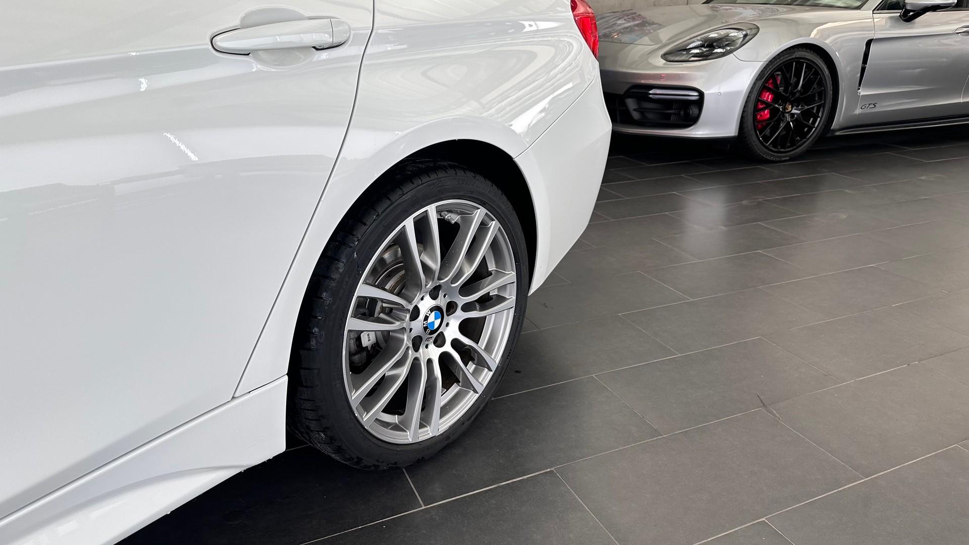 BMW 320d xDrive SAG-image-11