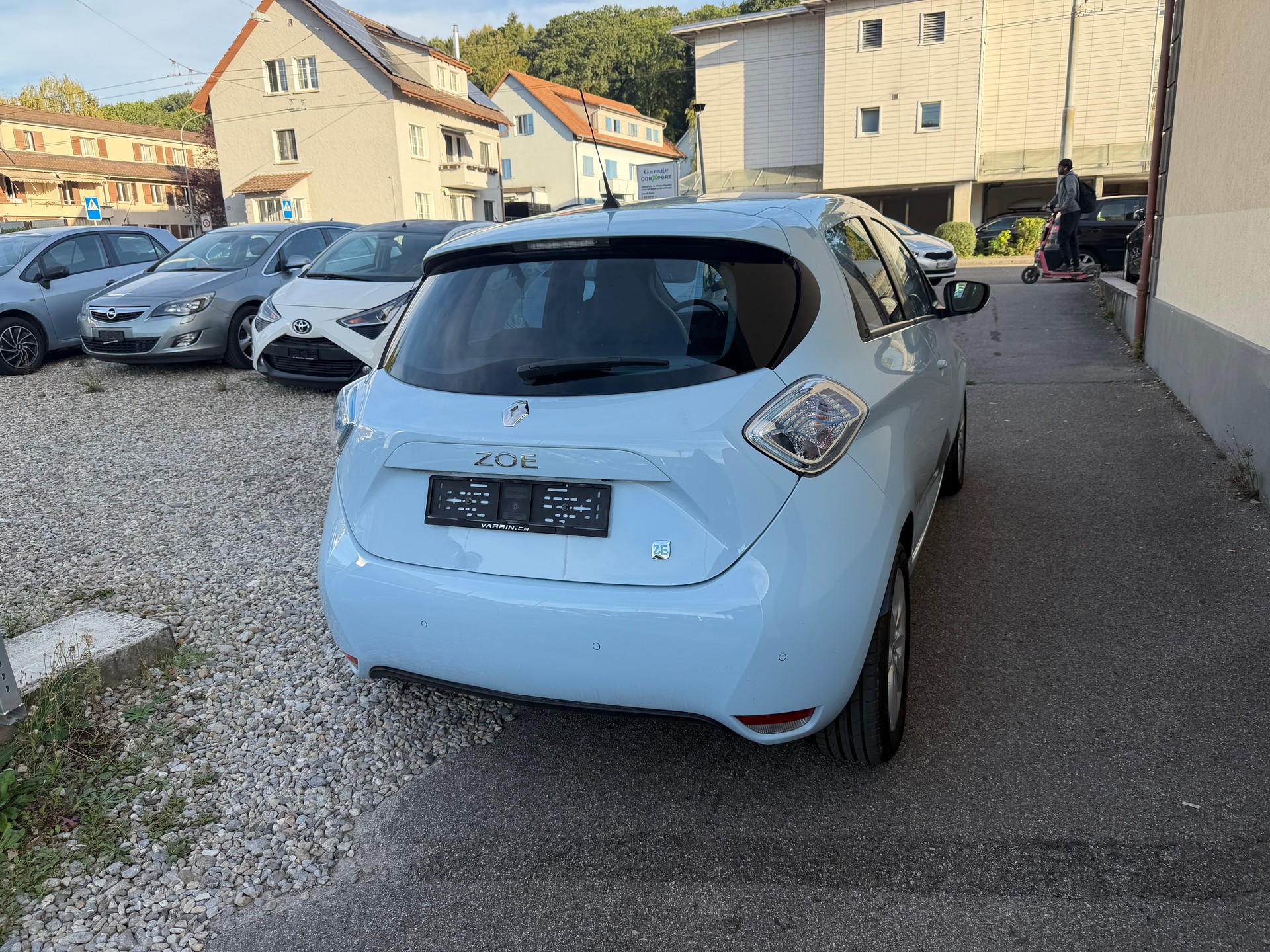 RENAULT Zoe Intens R240 (Batterie Miete)-image-9