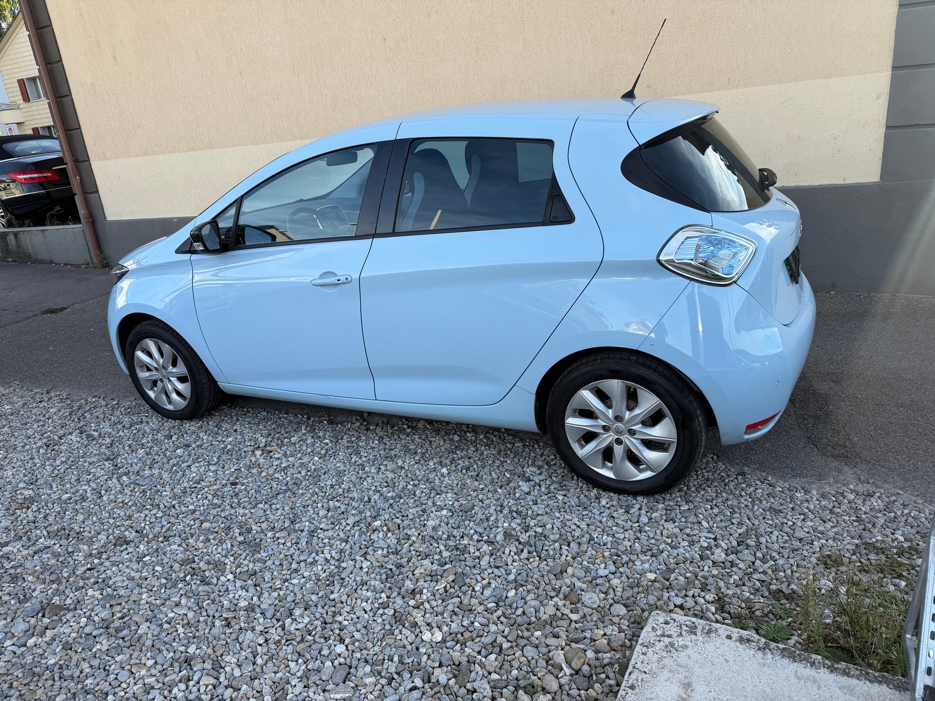 RENAULT Zoe Intens R240 (Batterie Miete)-image-7
