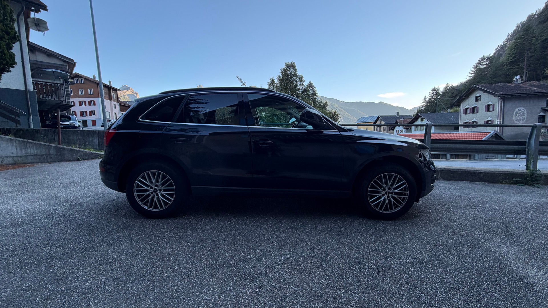 AUDI Q5 2.0 TFSI quattro S-tronic-image-3