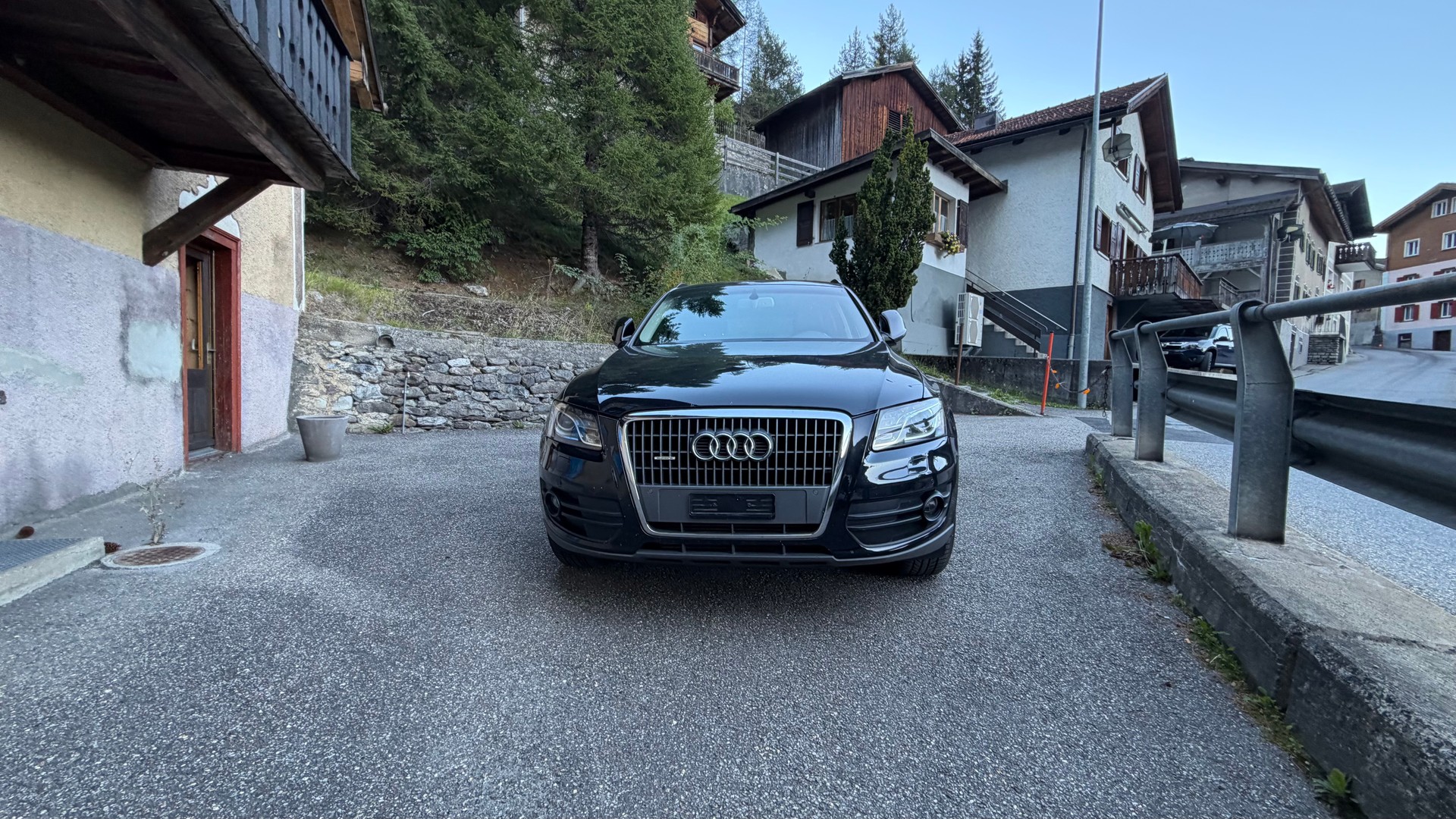 AUDI Q5 2.0 TFSI quattro S-tronic-image-1