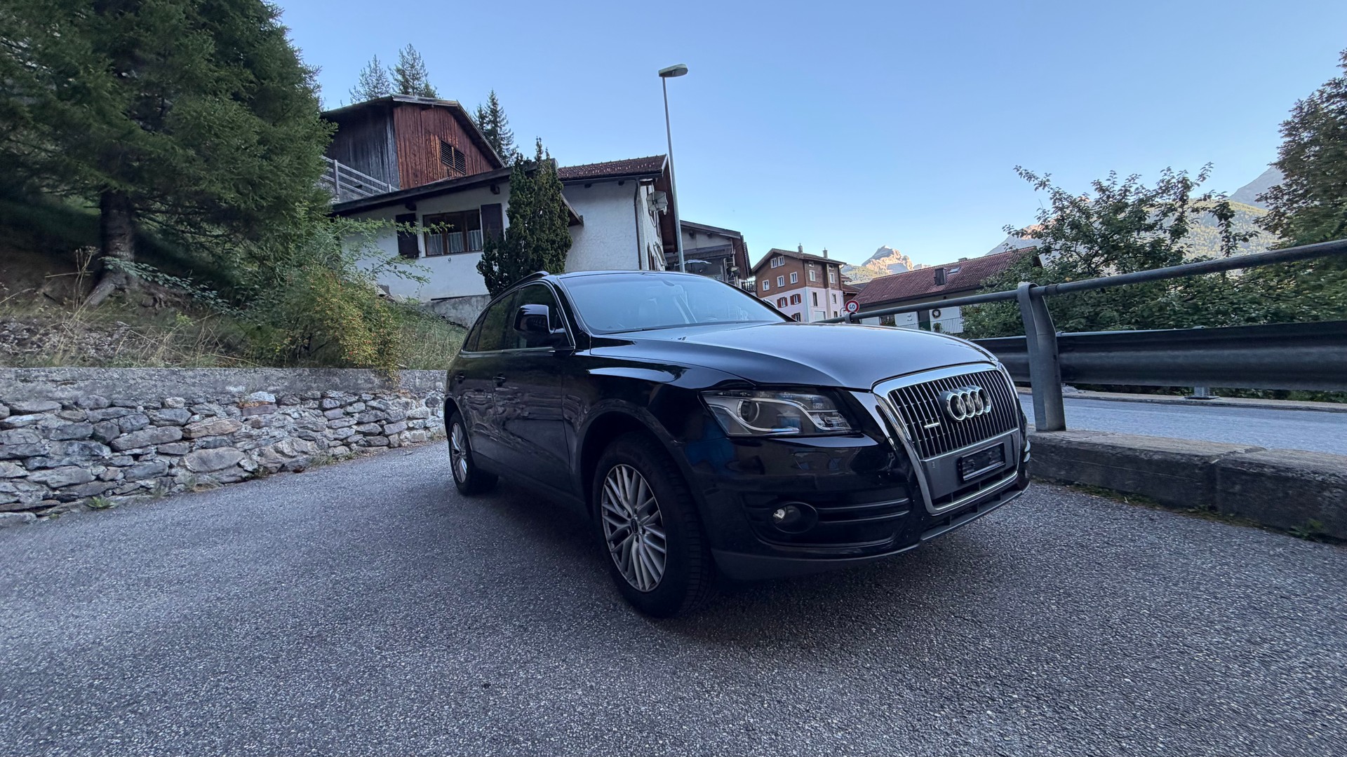 AUDI Q5 2.0 TFSI quattro S-tronic-image-2