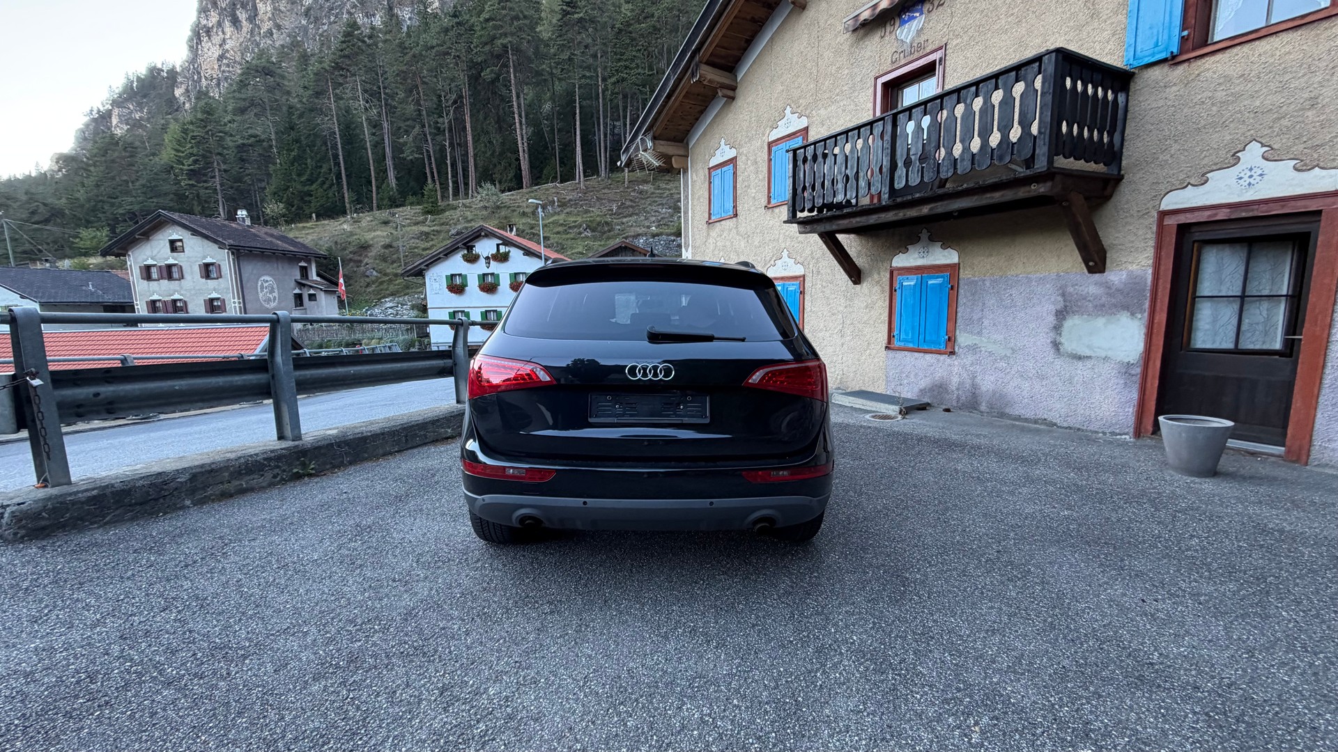 AUDI Q5 2.0 TFSI quattro S-tronic-image-5