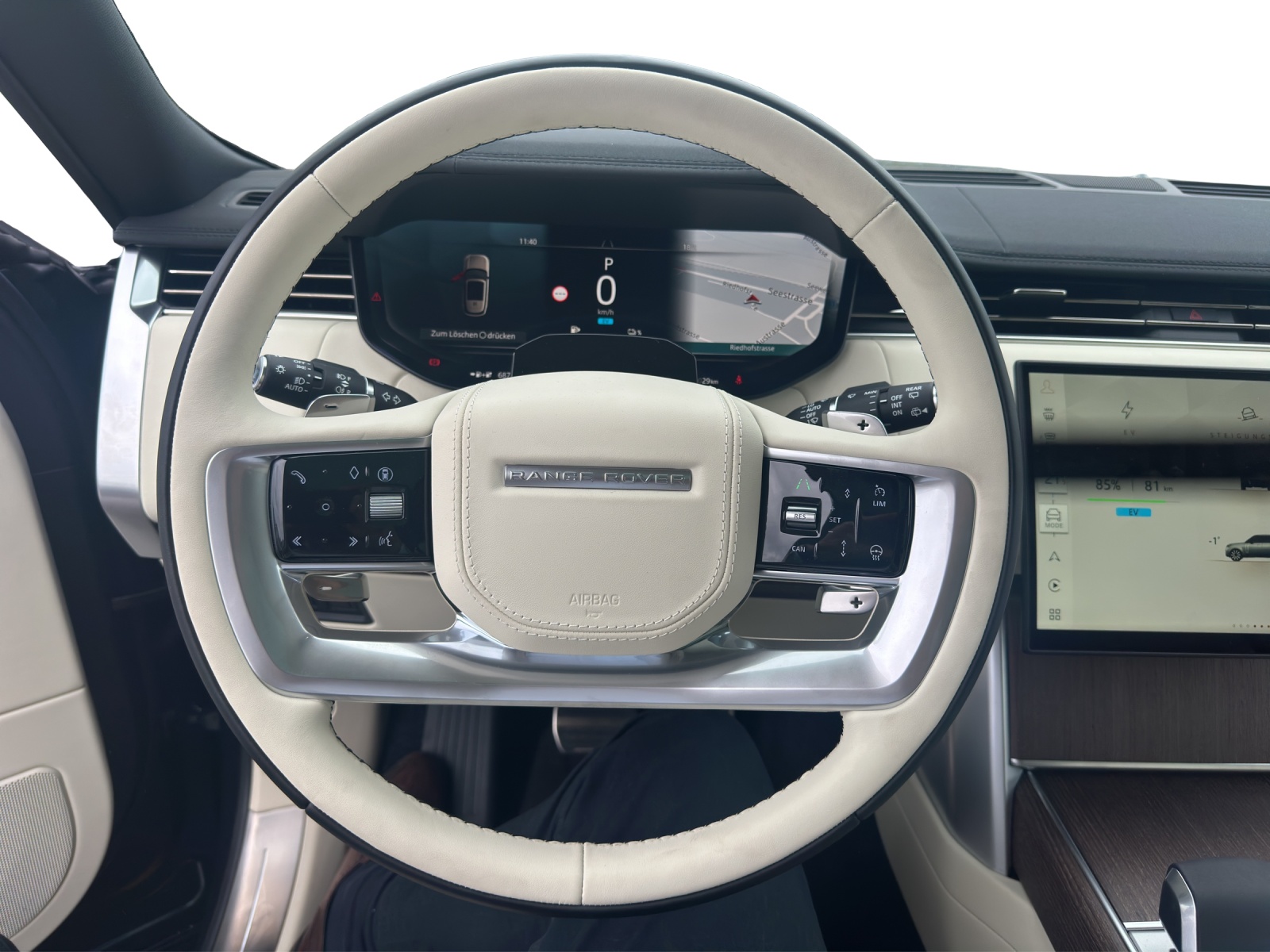 LAND ROVER Range Rover 3.0 I6 P460e HSE-image-8