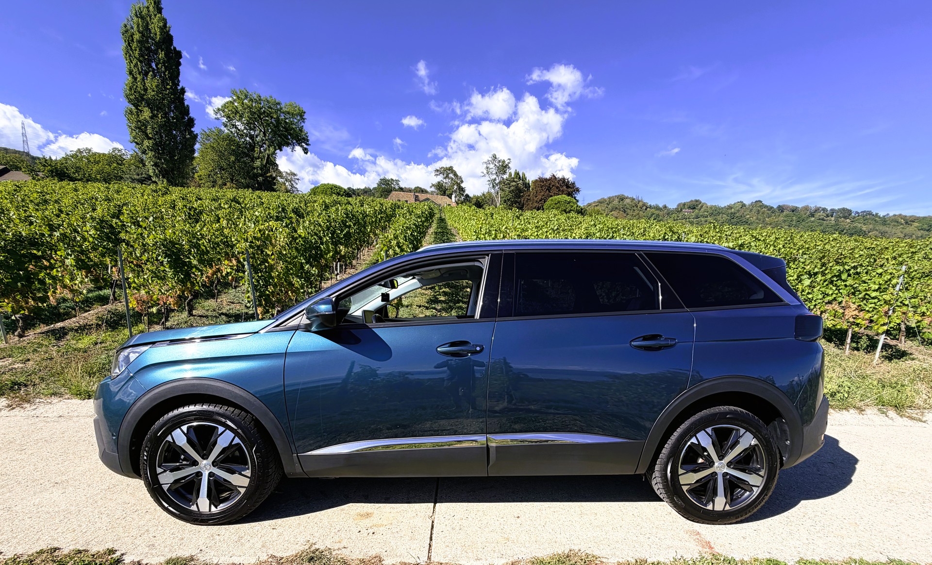 PEUGEOT 5008 1.2 Pure Tech Allure EAT8-image-12
