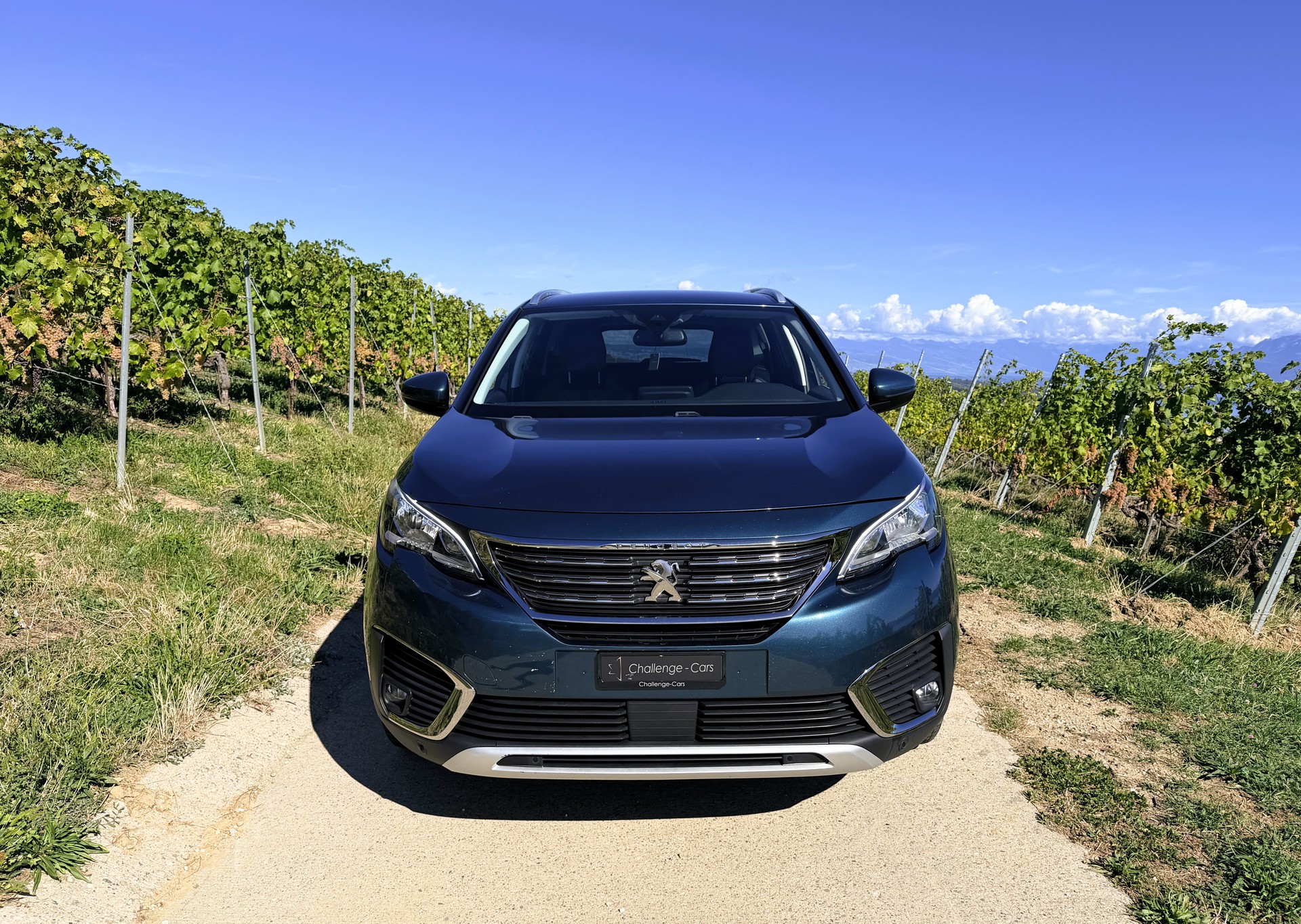 PEUGEOT 5008 1.2 Pure Tech Allure EAT8-image-3