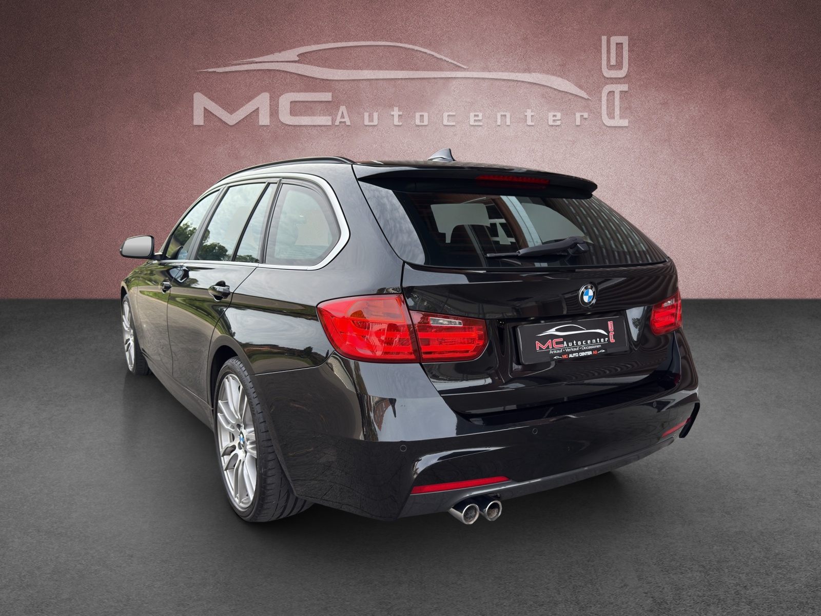 BMW 328i xDrive Touring M-Sportpaket Steptronic-image-2