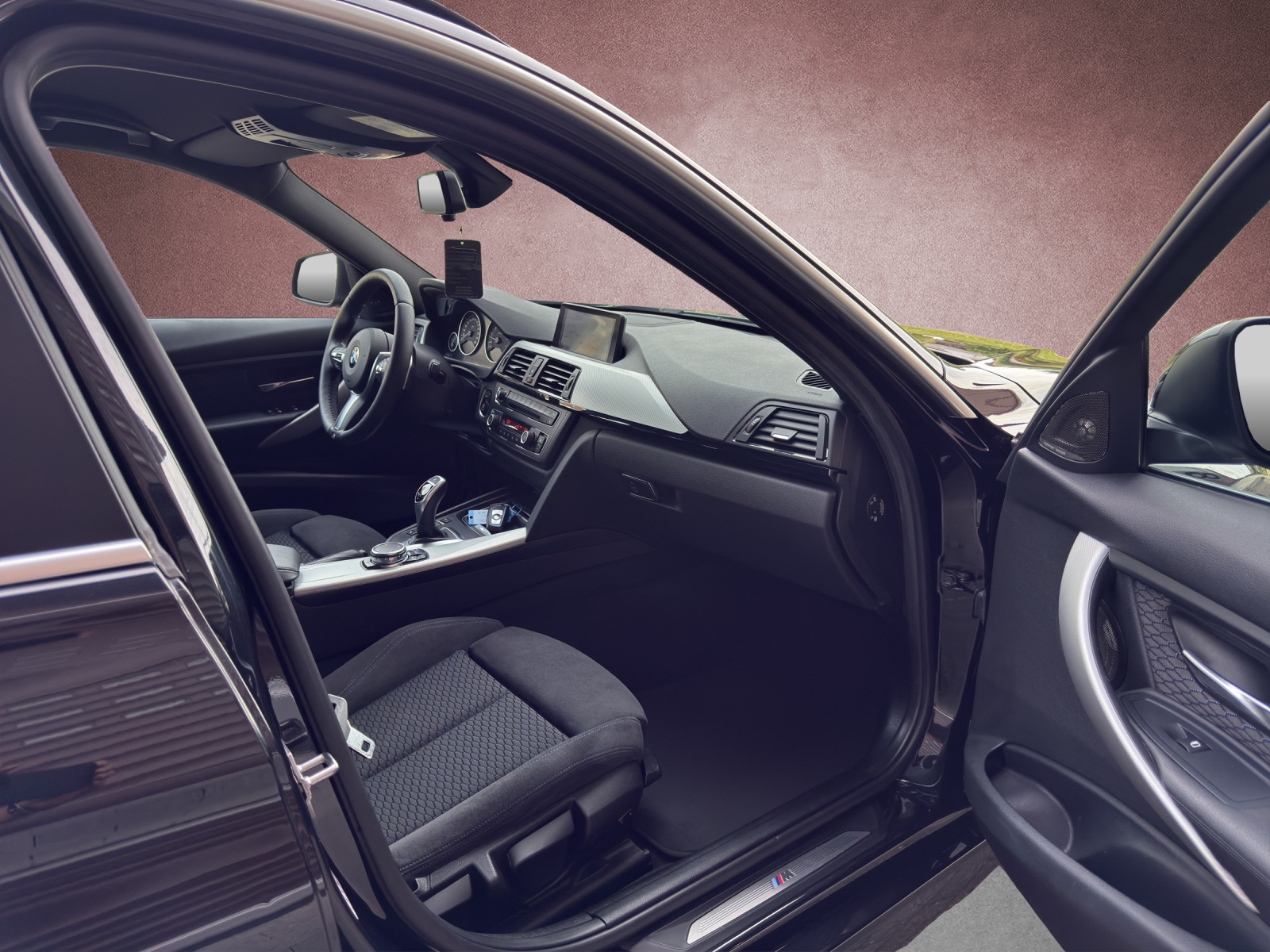 BMW 328i xDrive Touring M-Sportpaket Steptronic-image-12