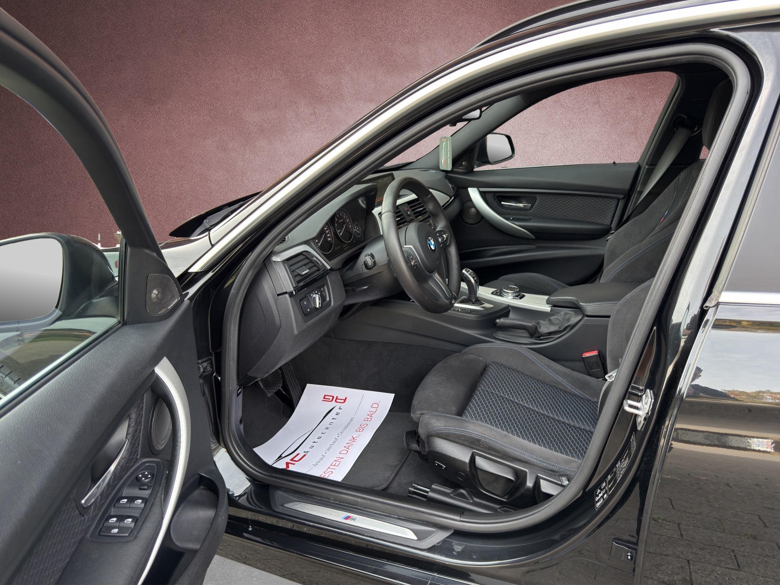 BMW 328i xDrive Touring M-Sportpaket Steptronic-image-5