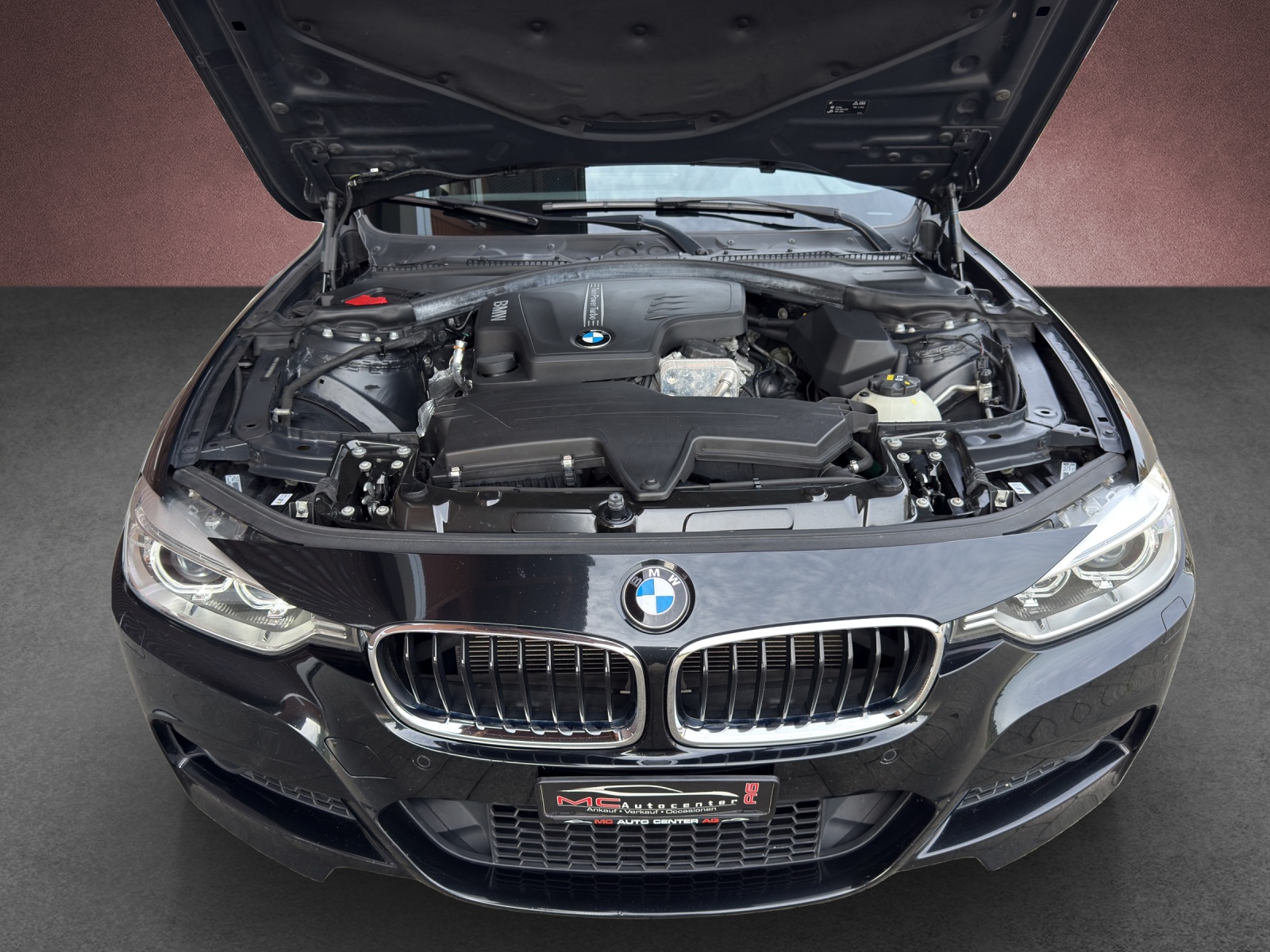 BMW 328i xDrive Touring M-Sportpaket Steptronic-image-14