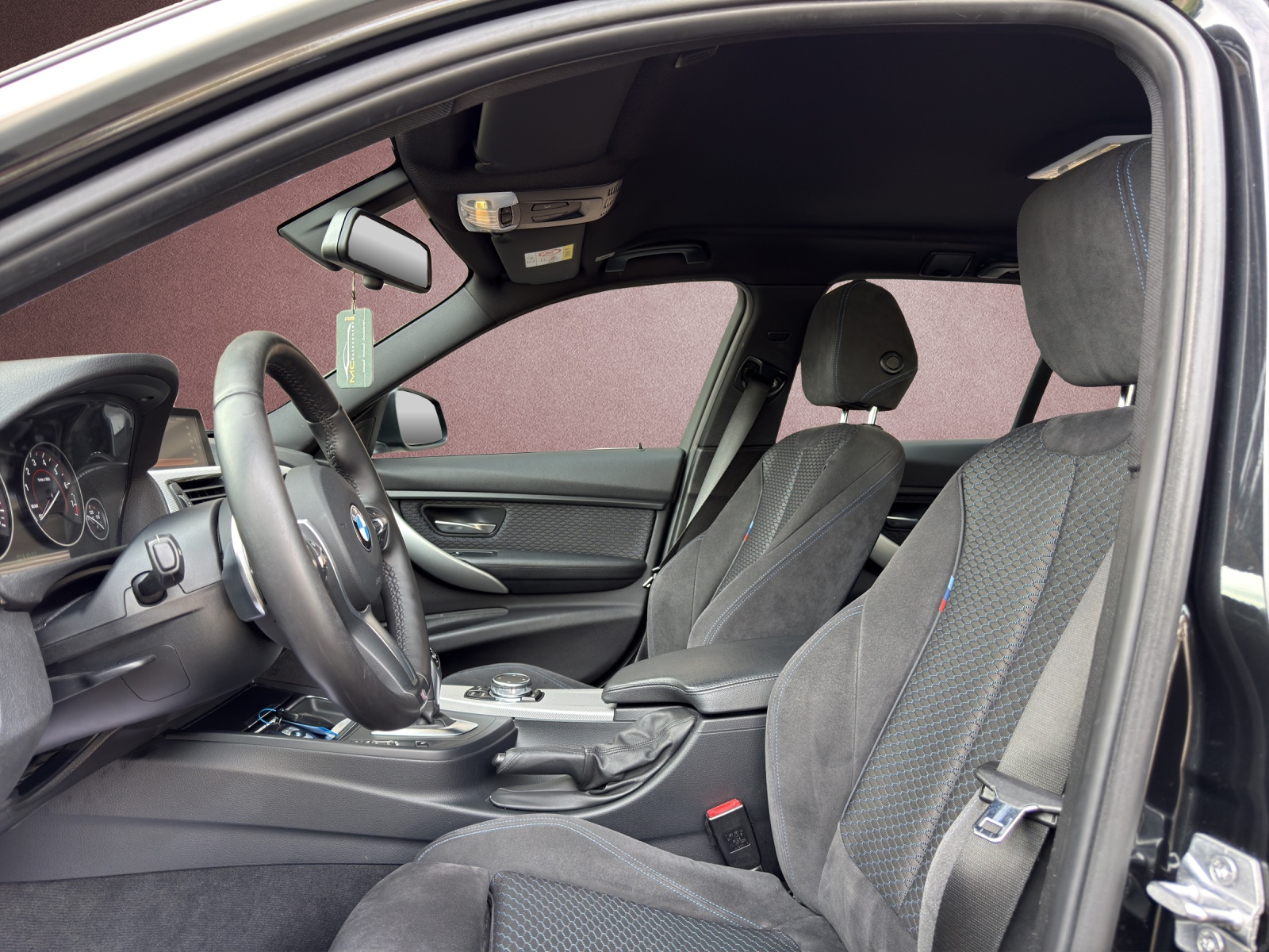 BMW 328i xDrive Touring M-Sportpaket Steptronic-image-7