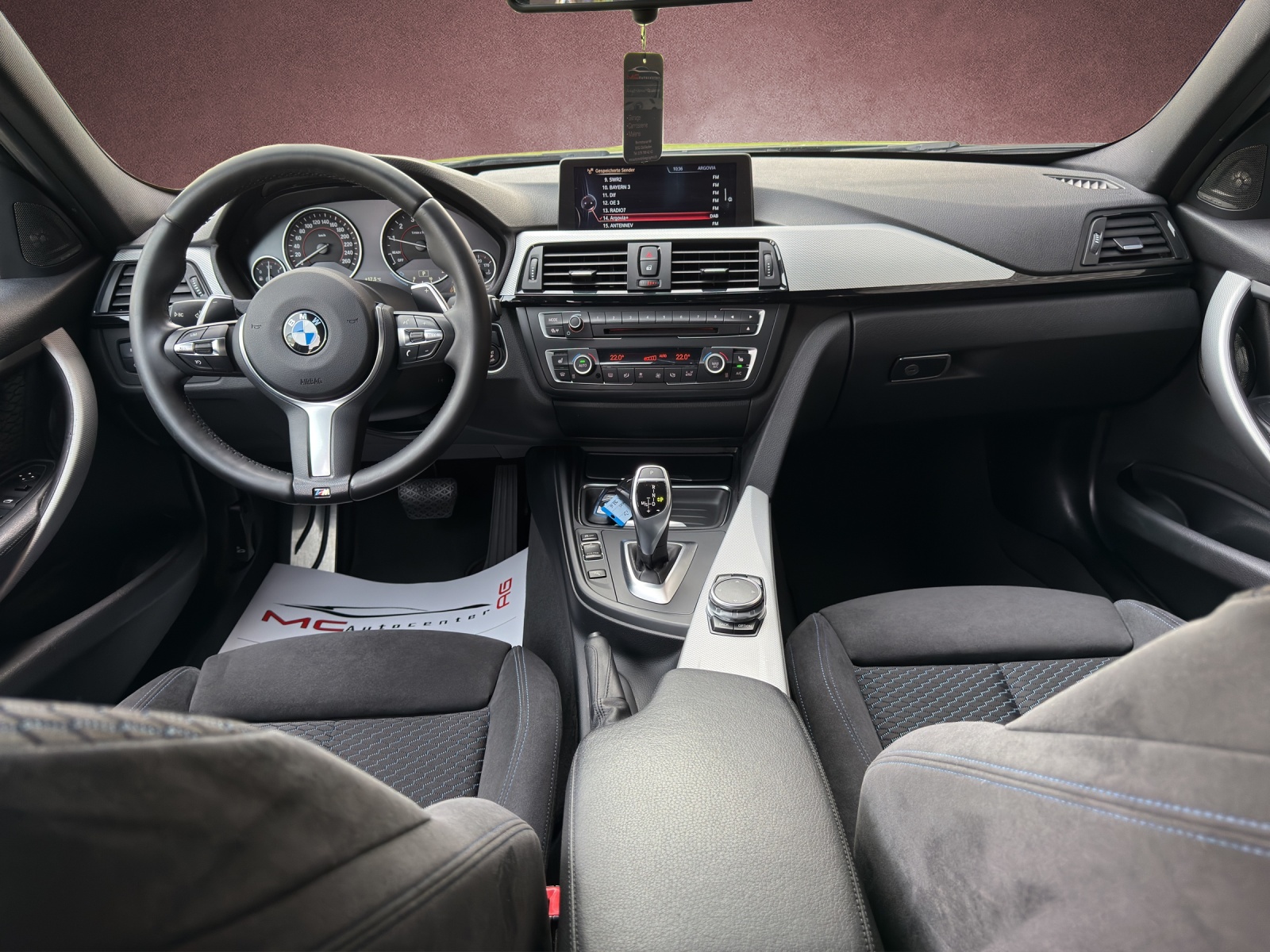 BMW 328i xDrive Touring M-Sportpaket Steptronic-image-8