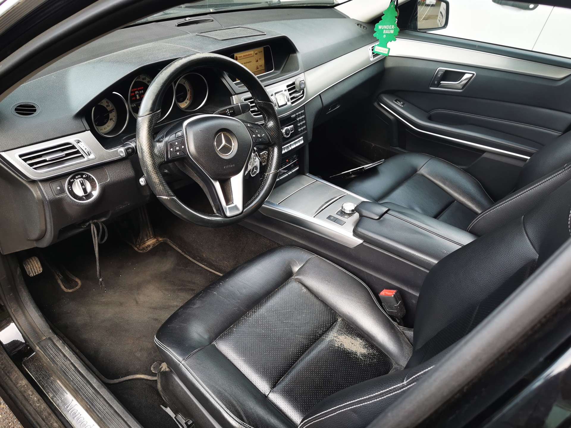 MERCEDES-BENZ E 250 BlueTEC 4Matic 7G-Tronic-image-12