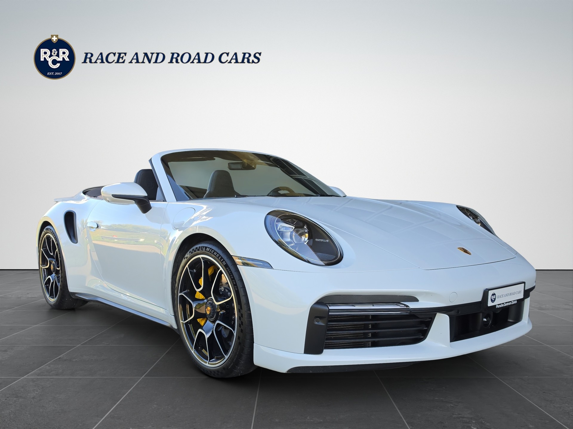 PORSCHE 911 Cabriolet 3.7 Turbo S PDK-image-2