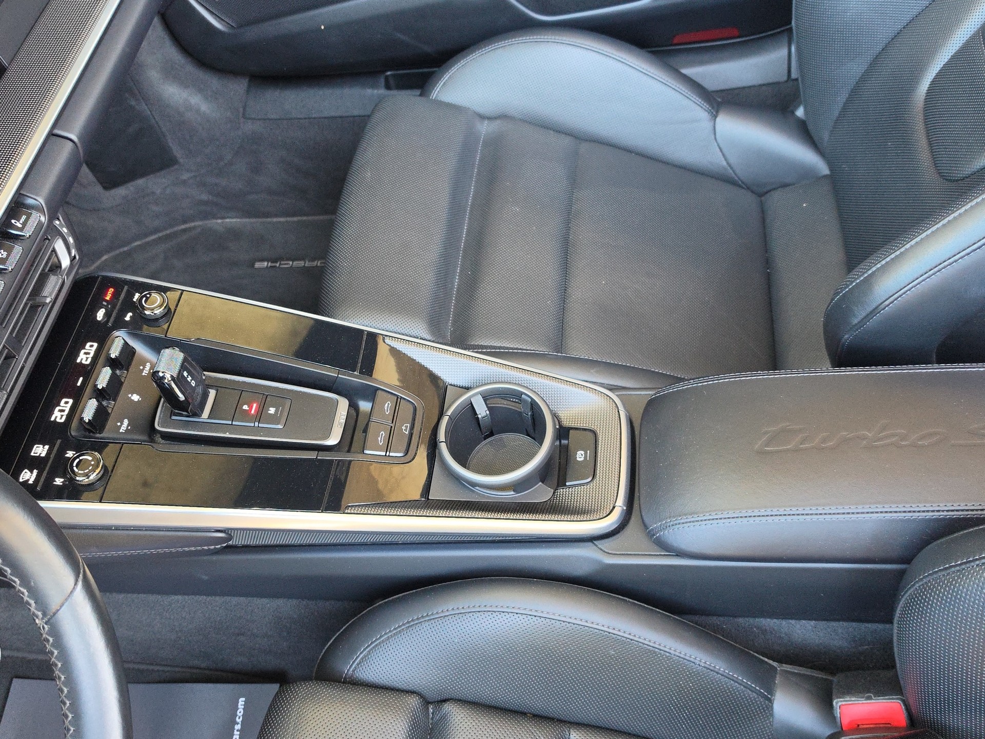 PORSCHE 911 Cabriolet 3.7 Turbo S PDK-image-31