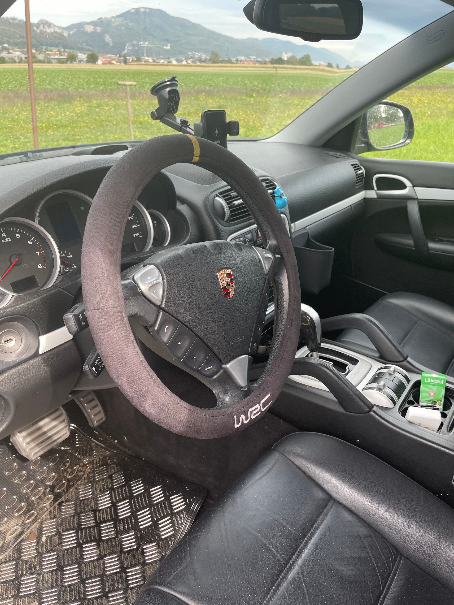 PORSCHE 4.5 V8 S-image-1