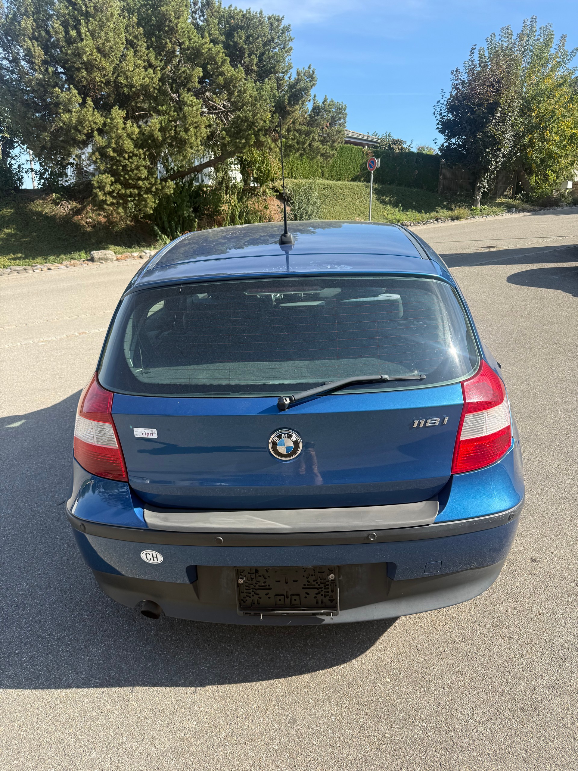 BMW 118i-image-5