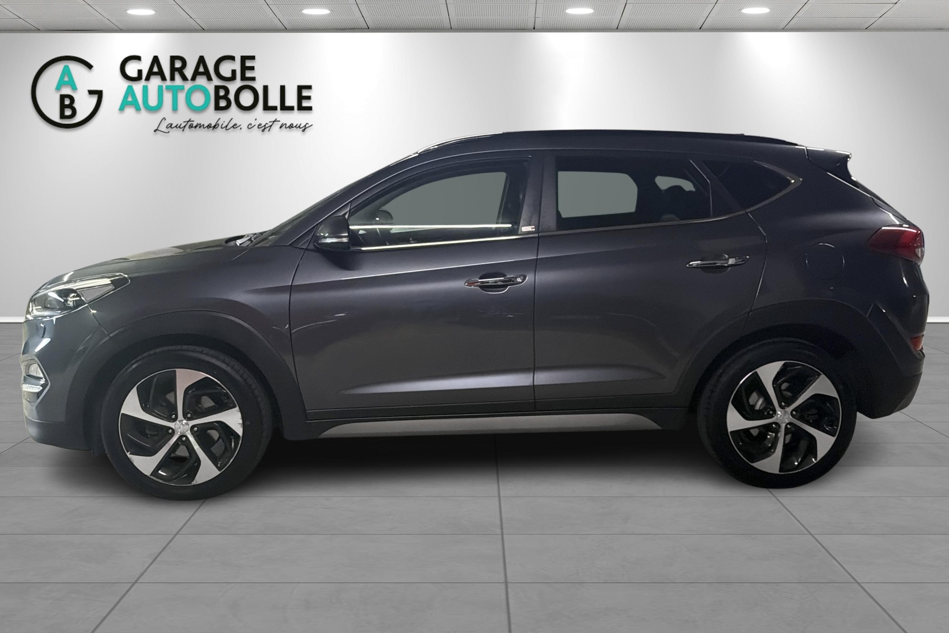 HYUNDAI Tucson 2.0 CRDI Vertex 4WD Automatic-image-6