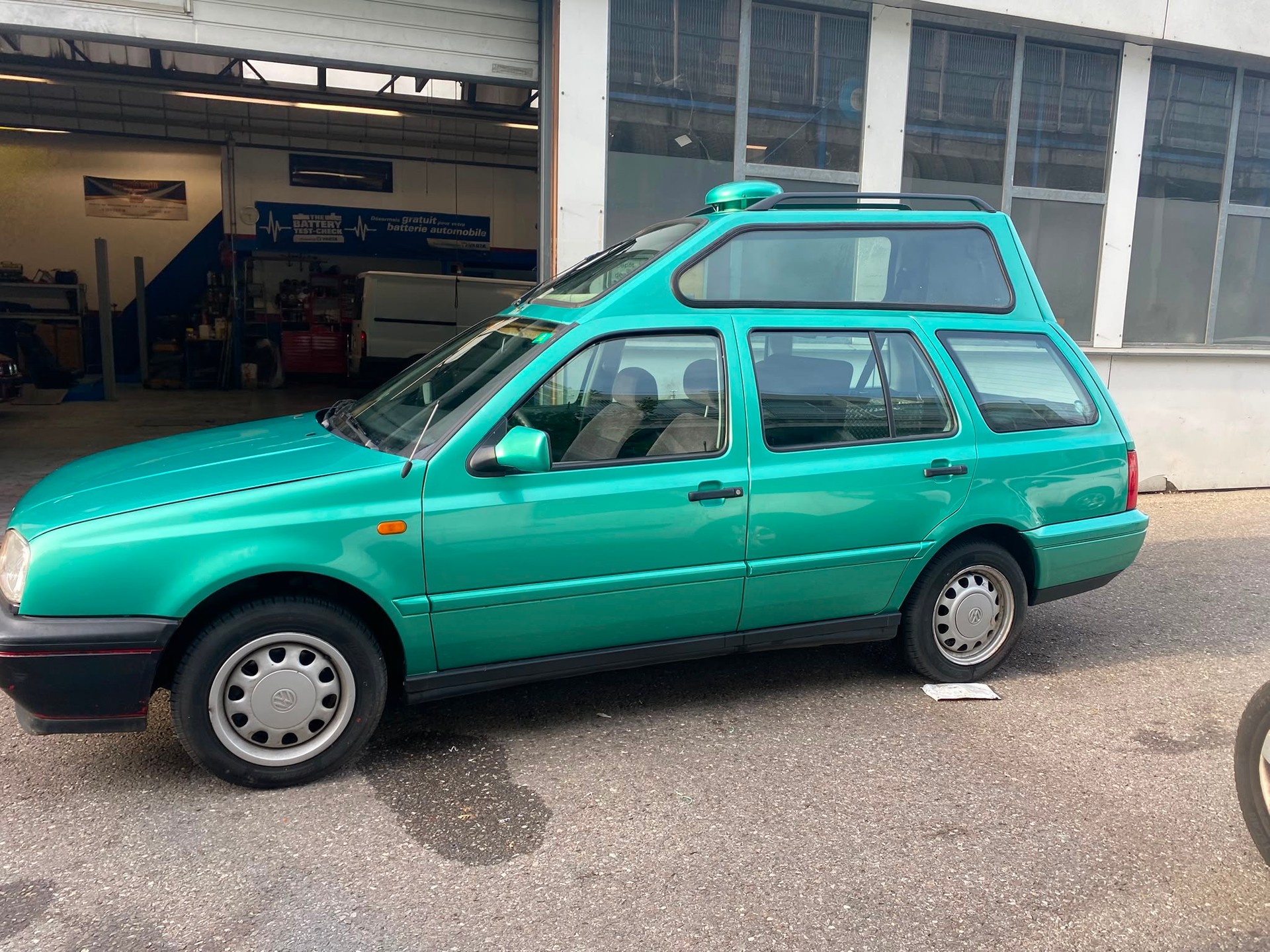 VW Golf 2000 automatique Transport chaise roulante-image-9