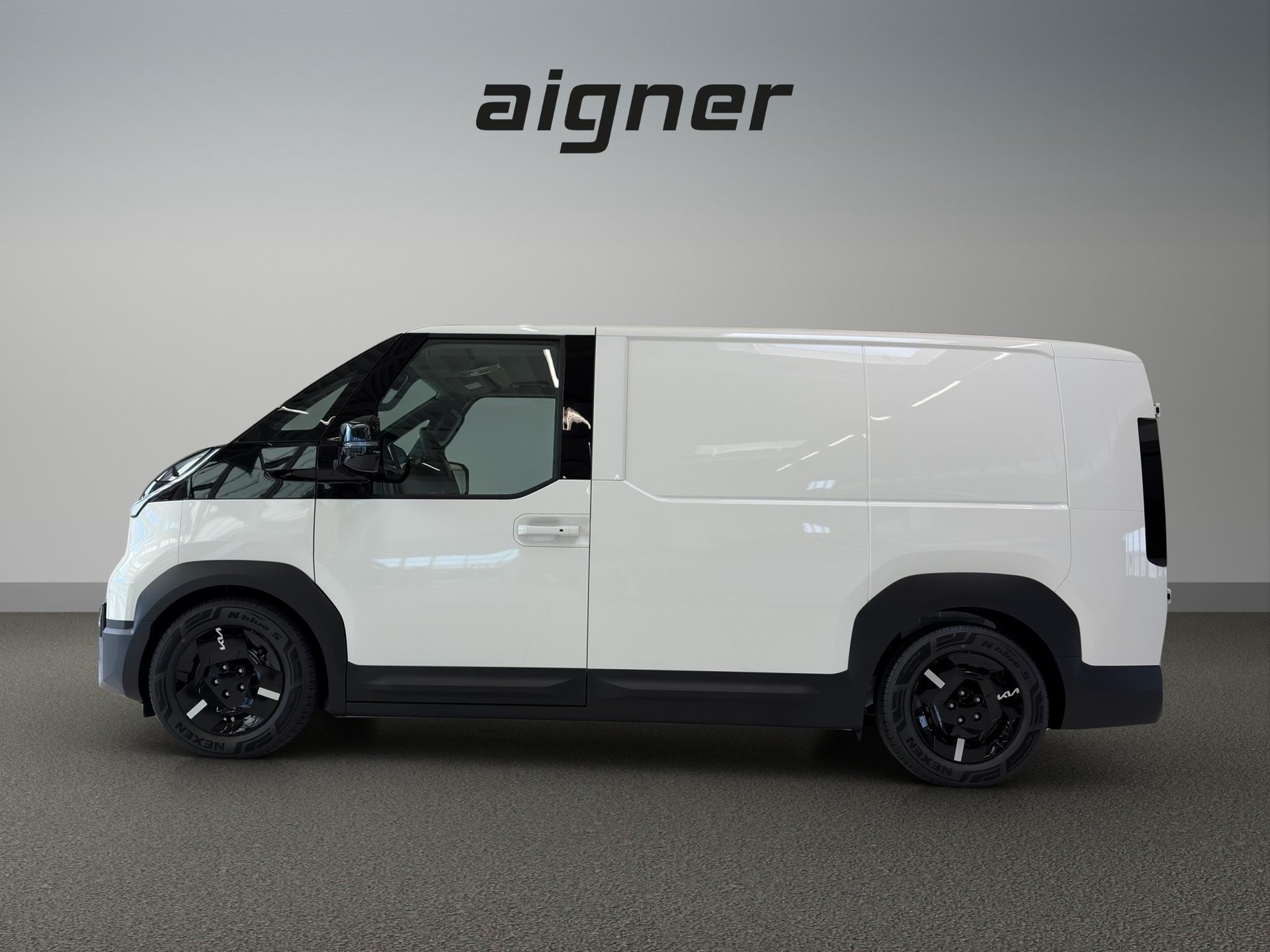 KIA PV5 Cargo 51.5 kWh Essential-image-1