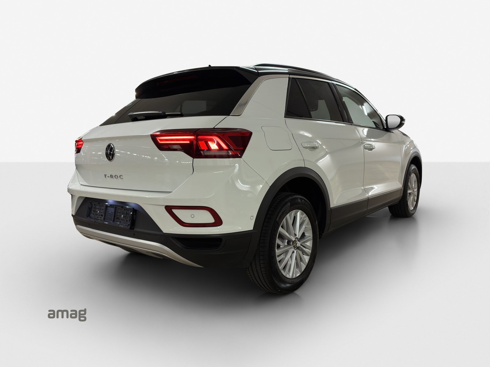 VW T-Roc 1.5 TSI EVO Life-image-4