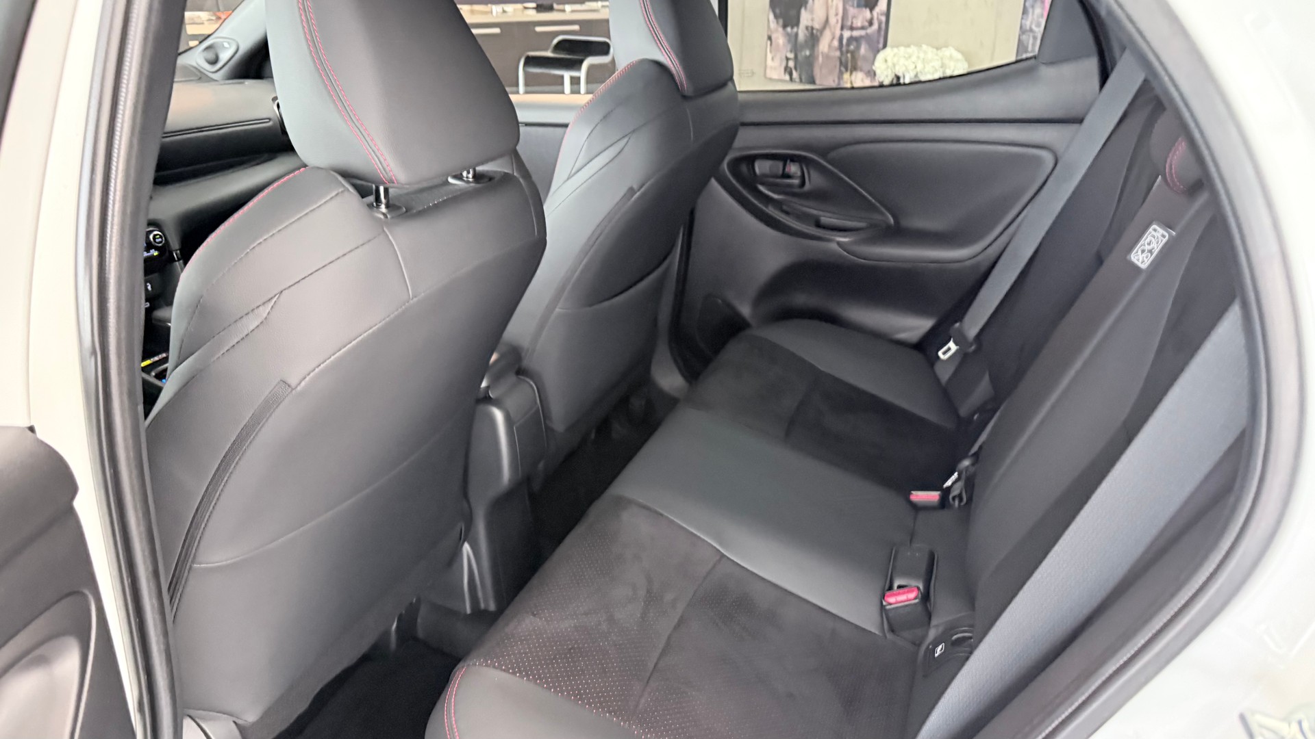 TOYOTA Yaris 1.5 VVT-i HSD GR Sport-image-7
