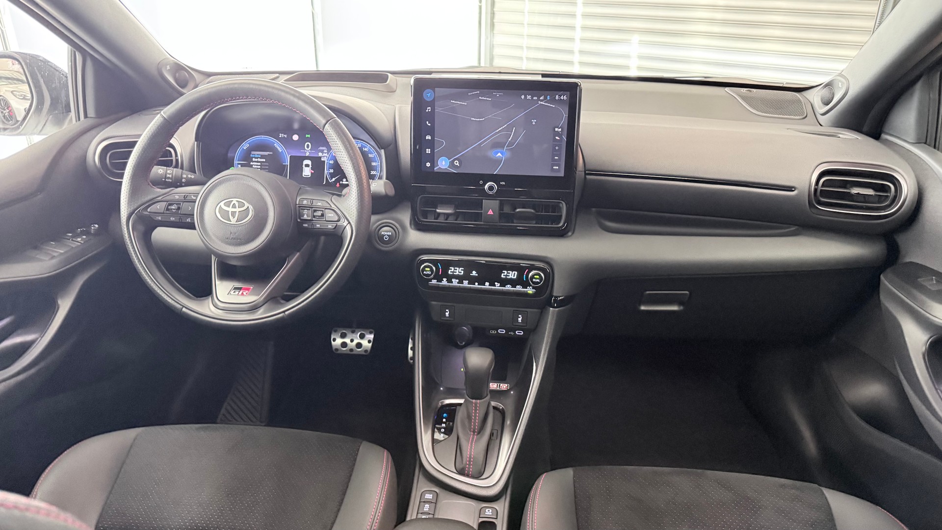 TOYOTA Yaris 1.5 VVT-i HSD GR Sport-image-19